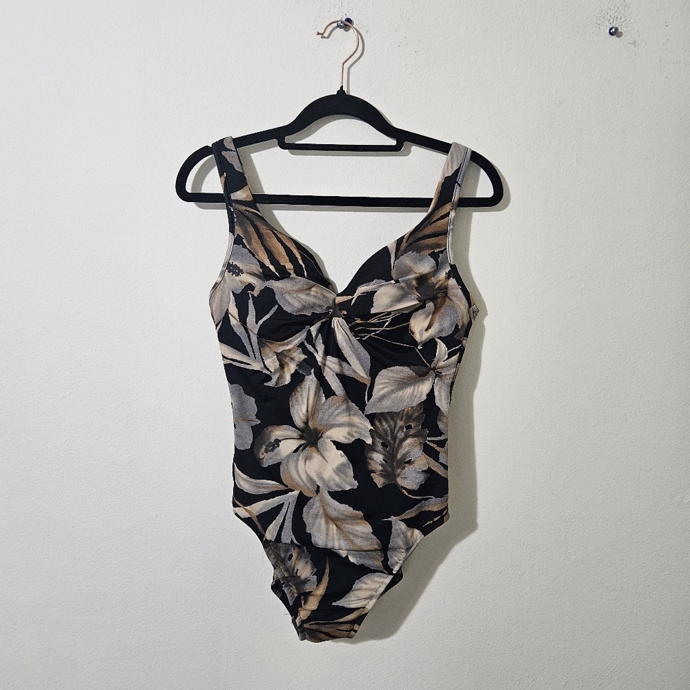 Miraclesuit Floral Bathing Suit - Picture 6 of 9